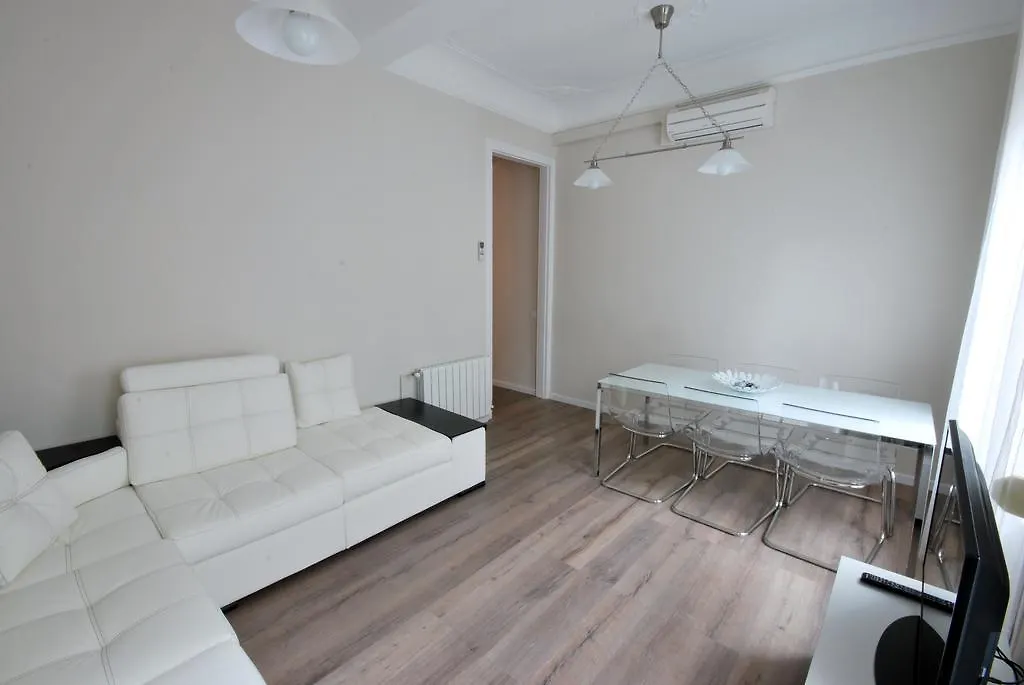 Corsega Sdb Apartment Barcelona